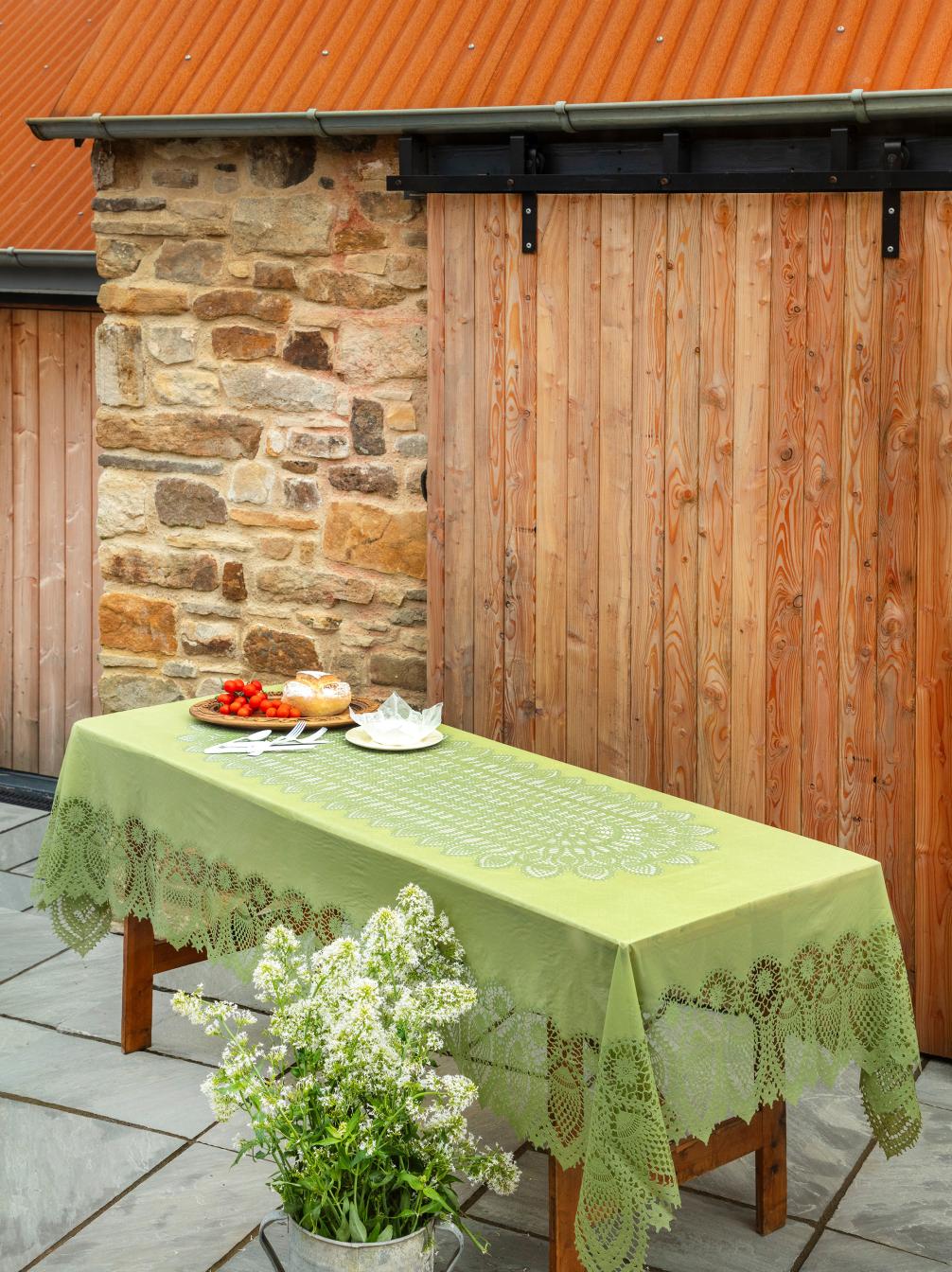 Plastic Lacy Tablecloths